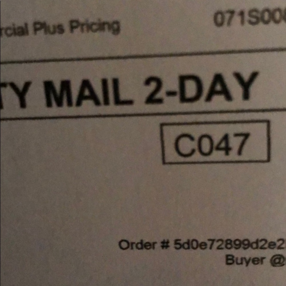 Tonya Overnight sh by Fedex. D&G pink top only.